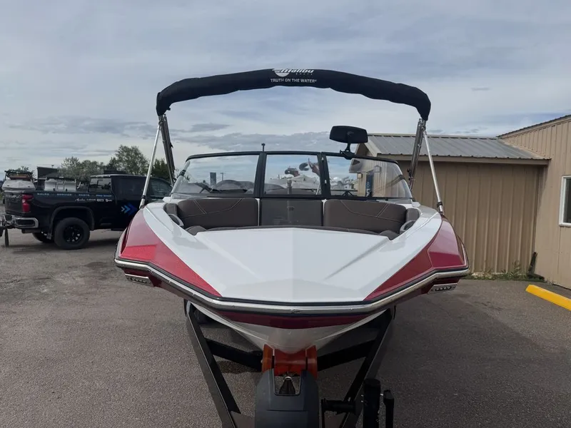 Slide: The Image of Malibu Boats TXi Response 2026 - 3
