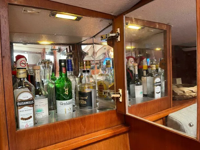 Slide: The Image of Camper & Nicholsons Nicholson 58 1984 - 13