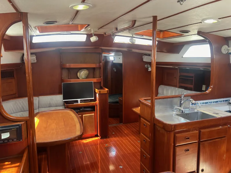 Slide: The Image of Camper & Nicholsons Nicholson 58 1984 - 15