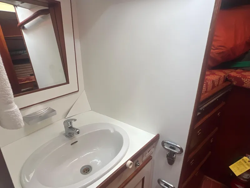 Slide: The Image of Camper & Nicholsons Nicholson 58 1984 - 24