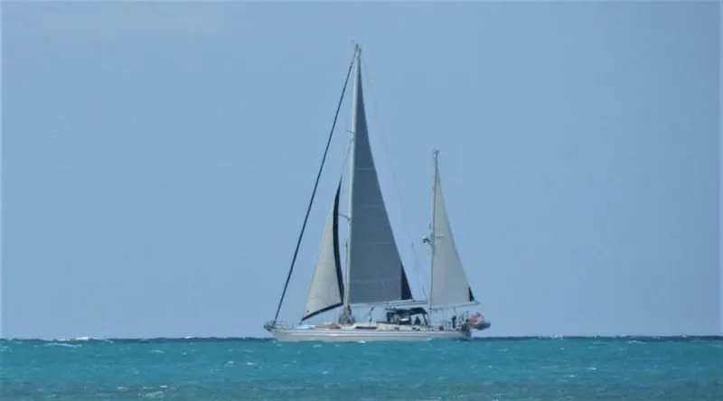 Slide: The Image of Camper & Nicholsons Nicholson 58 1984 - 9