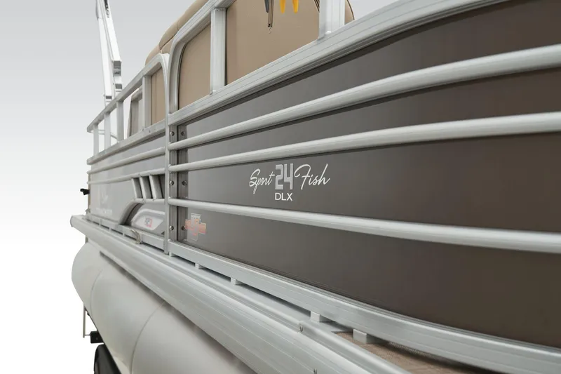 Slide: The Image of Sun Tracker Sportfish 24 XP3 - 52