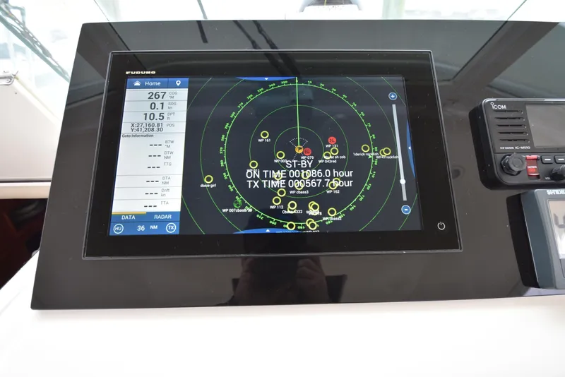 Slide: The Image of Navigation radar display on a 2006 Albemarle 41 Express boat. - 27