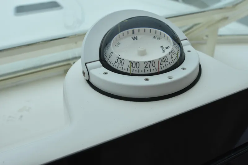 Slide: The Image of Albemarle 41 Express 2006 - 60