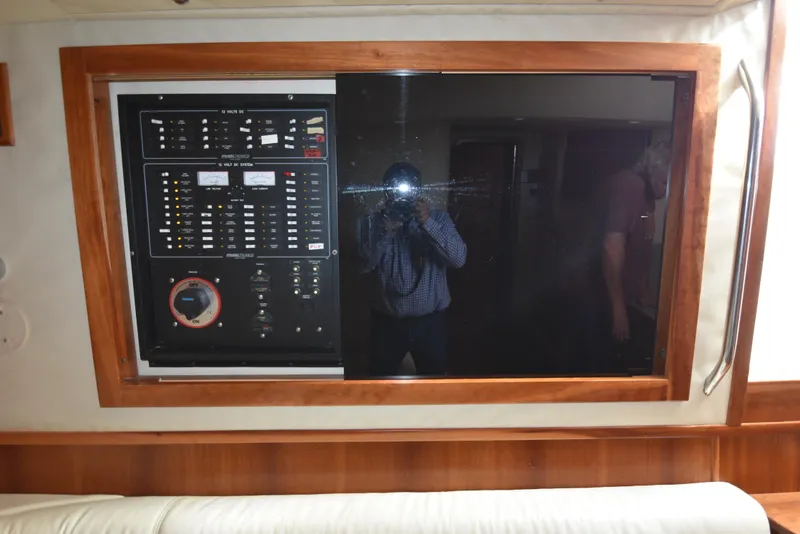 Slide: The Image of Albemarle 41 Express 2006 - 81