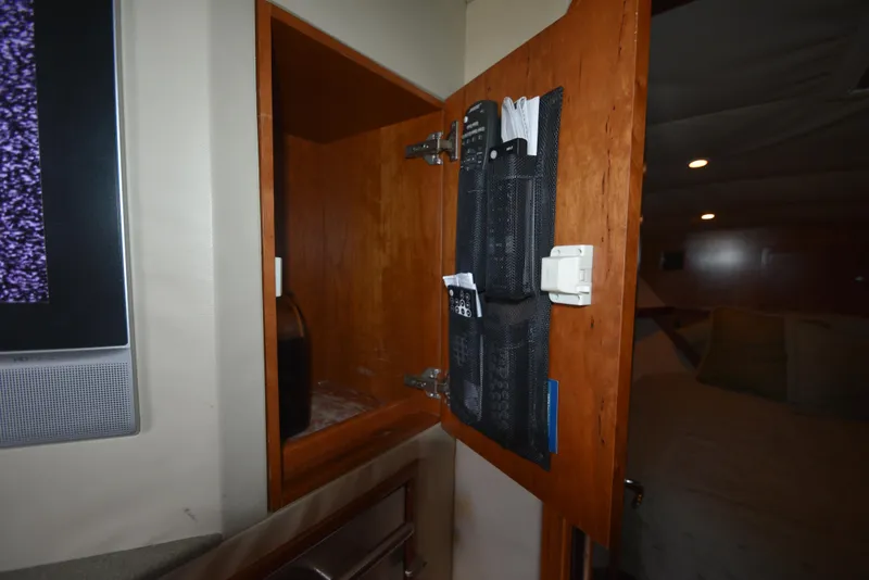 Slide: The Image of Albemarle 41 Express 2006 - 87