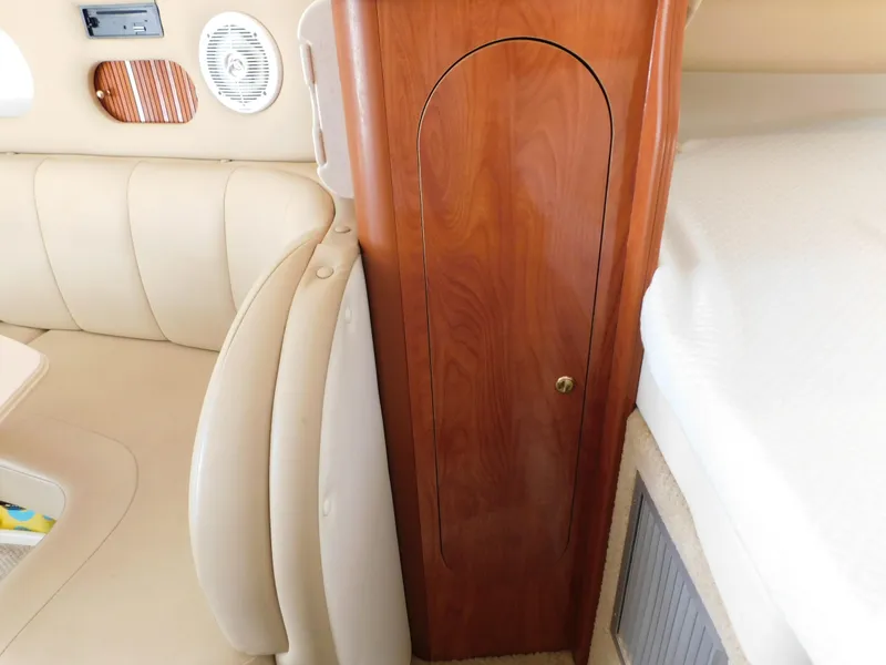 Slide: The Image of Rinker 310 Fiesta Vee 2002 - 51