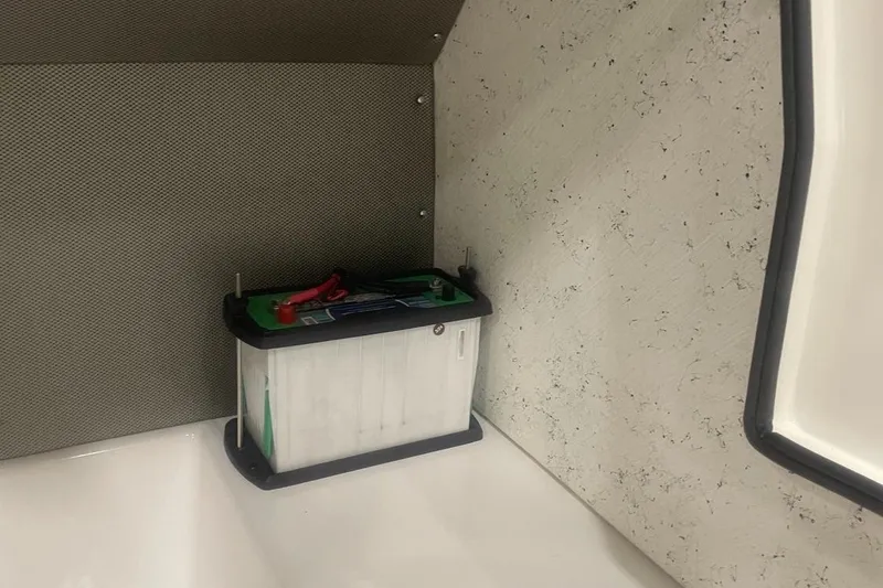 Slide: The Image of Battery compartment of 2025 Hustler 25 C3 Speedfish boat. - 27