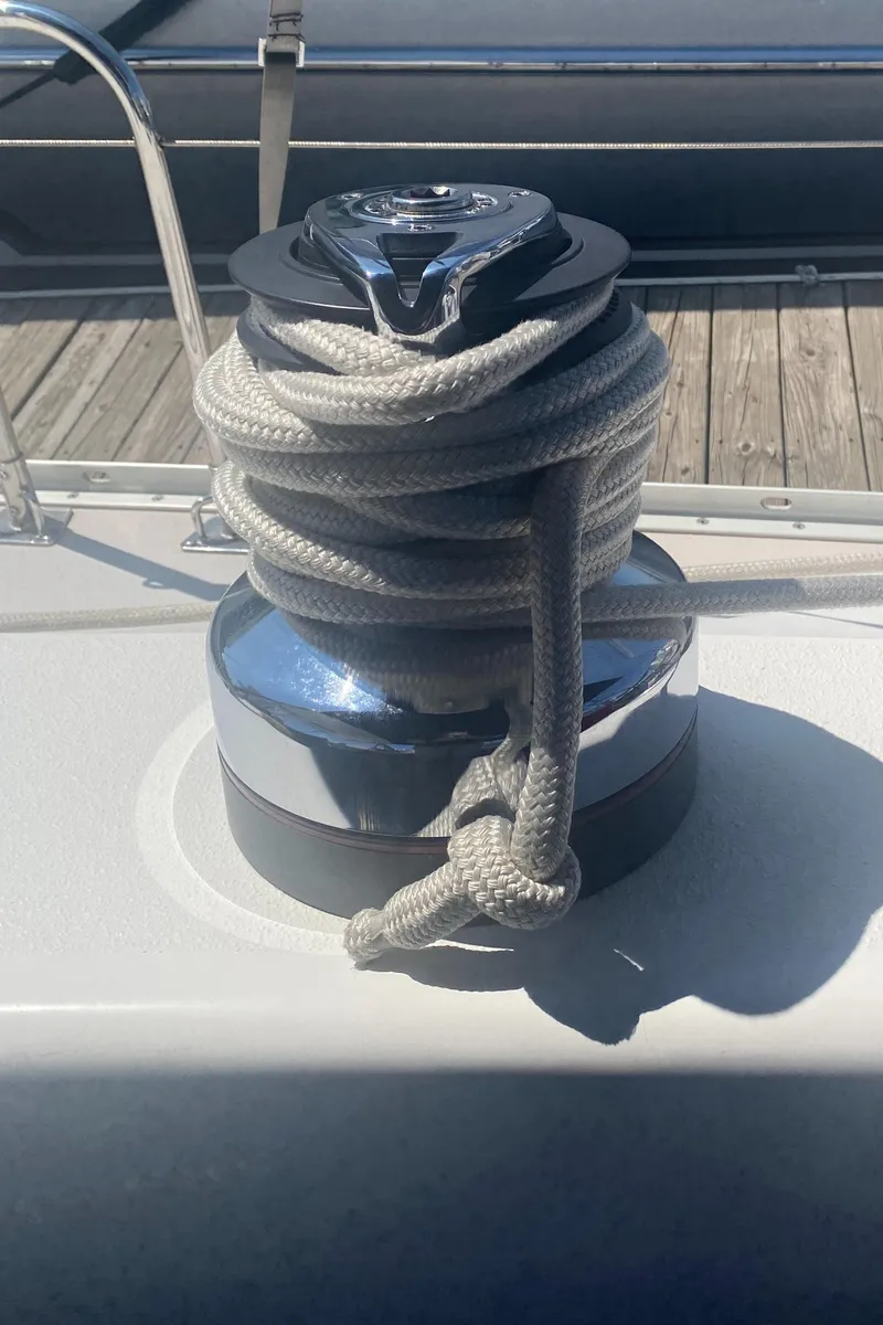 Slide: The Image of Sailboat winch with rope on a 2007 Catalina 470 yacht. - 17