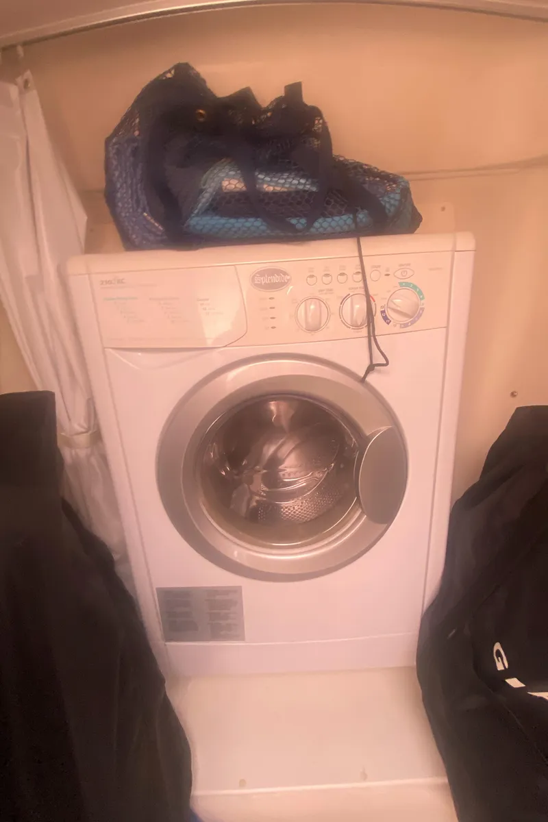 Slide: The Image of Washing machine inside 2007 Catalina 470 boat cabin. - 40