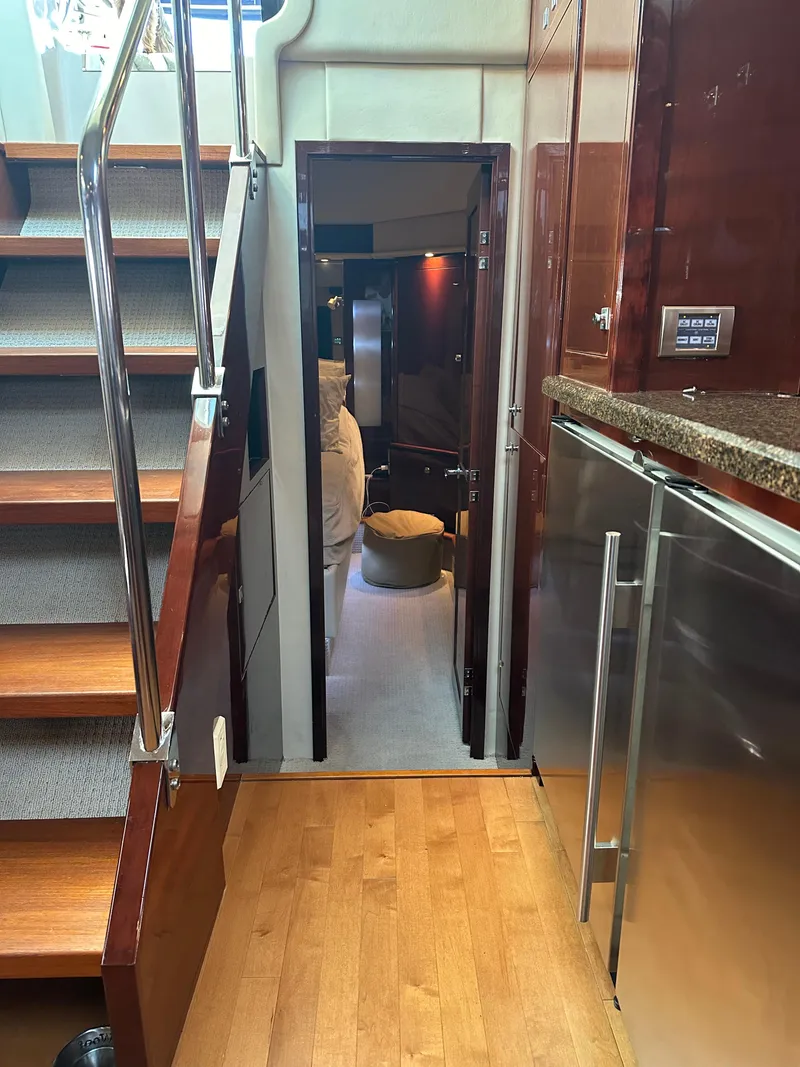 Slide: The Image of Sea Ray 55 Sundancer 2009 - 10