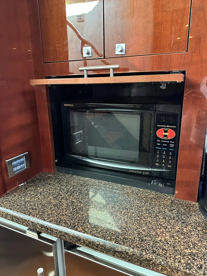 Slide: The Image of Sea Ray 55 Sundancer 2009 - 24