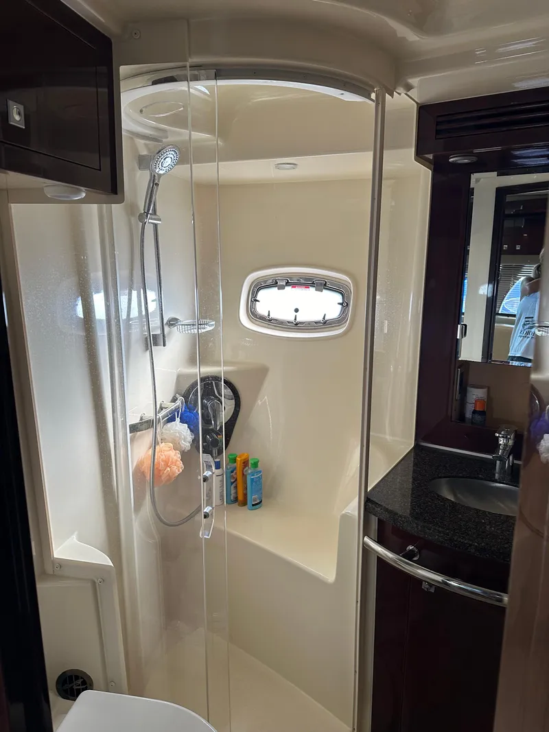 Slide: The Image of Sea Ray 55 Sundancer 2009 - 31