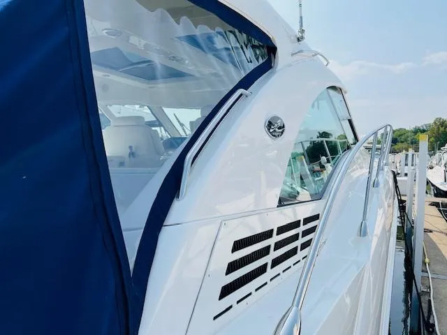 Slide: The Image of Sea Ray 55 Sundancer 2009 - 33