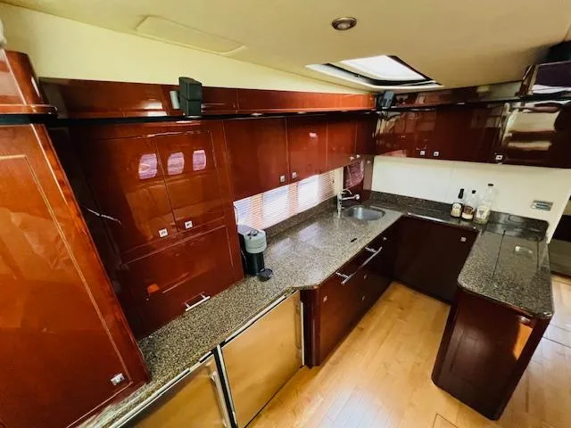 Slide: The Image of Sea Ray 55 Sundancer 2009 - 59