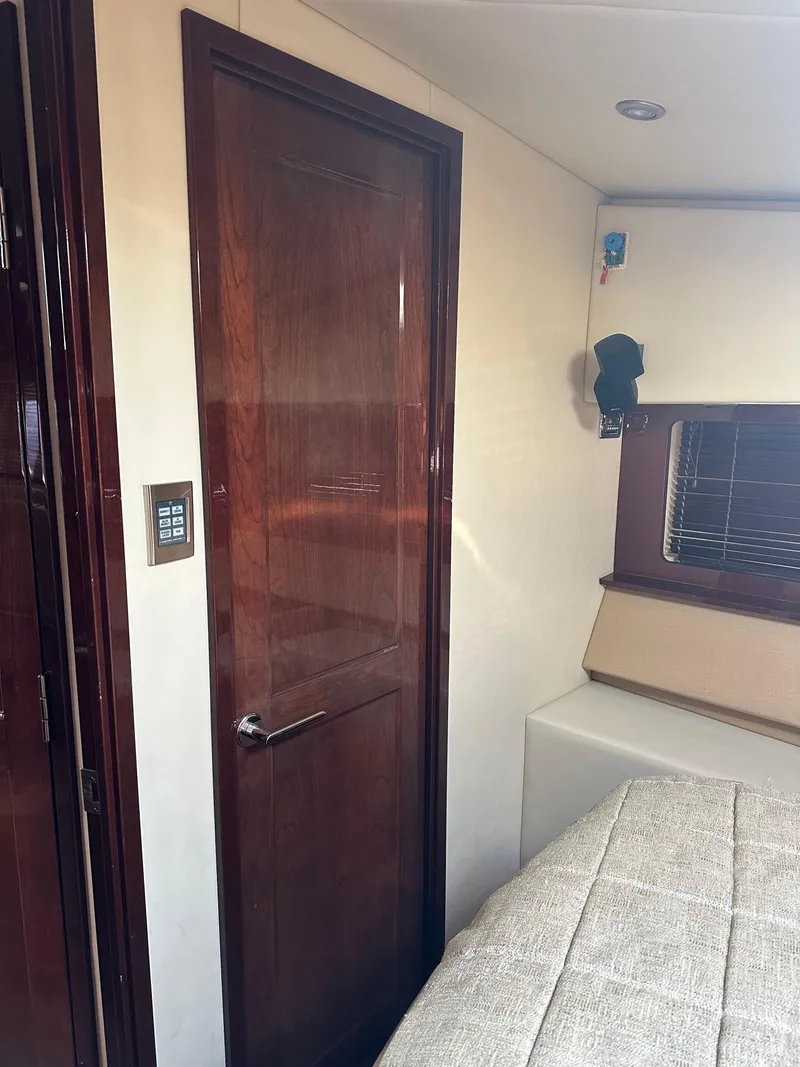 Slide: The Image of Sea Ray 55 Sundancer 2009 - 6