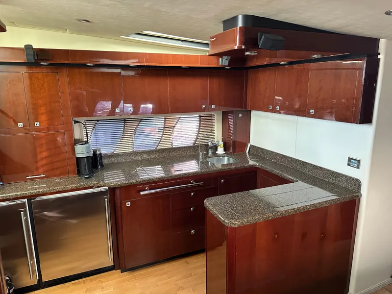 Slide: The Image of Sea Ray 55 Sundancer 2009 - 9