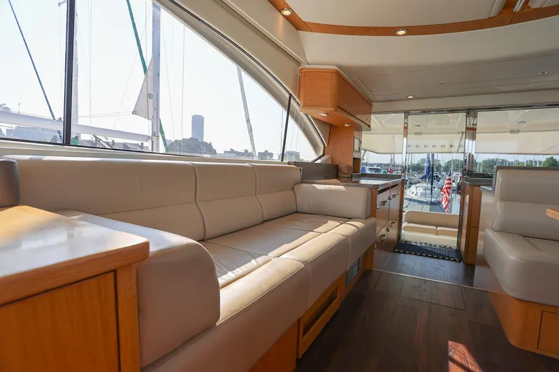 Slide: The Image of Riviera 525 SUV 2016 - 53