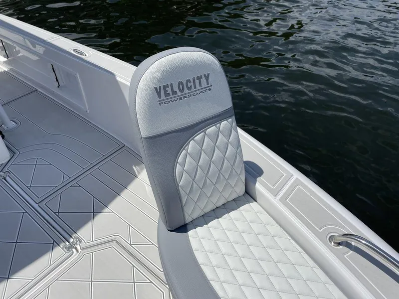 Slide: The Image of 2023 Velocity 26 BAY HYBRID boat seat with diamond-stitched upholstery. - 14