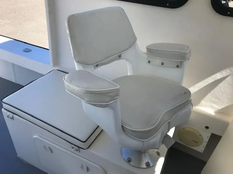 Slide: The Image of Captain's chair on a 2003 Eastern 27' Lobster boat. - 4