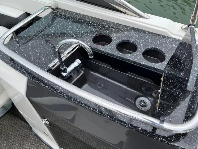 Slide: The Image of 2014 Monterey 268 Super Sport boat sink and countertop - 11