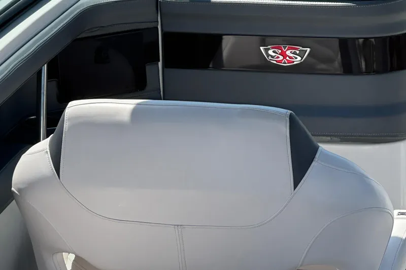 Slide: The Image of Chaparral 287 SSX REV Yacht Sales - 11