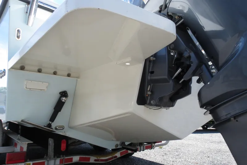 Slide: The Image of Parker Marine 2520 XLD Sport Cabin 2018 - 50