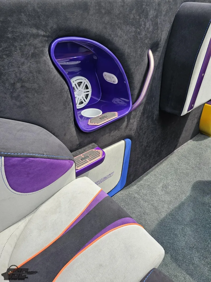 Slide: The Image of Outerlimits 42 Legacy 2004 - 72