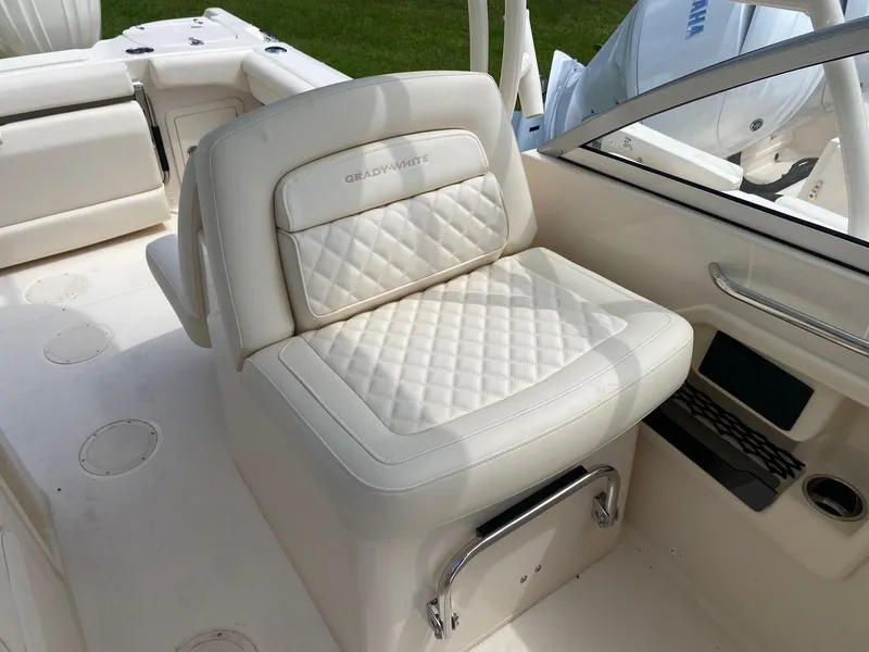 Slide: The Image of Grady-White Freedom 255 2025 - 3