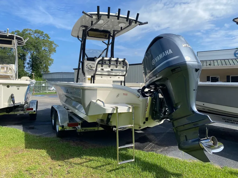 Slide: The Image of Avenger Avenger AV24 2023 - 3