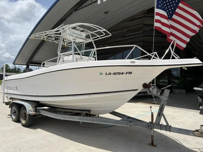 Slide: The Image of Robalo 2220 2001 - 11