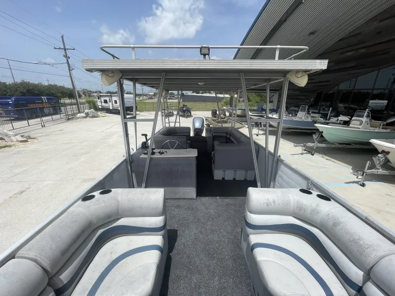 Slide: The Image of Lakescraft 29 Beachcomber 1985 - 21