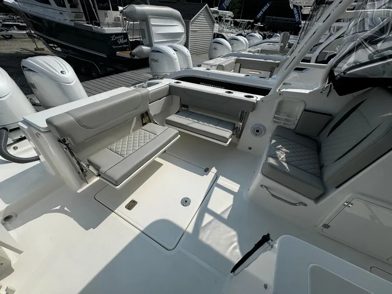 Slide: The Image of Pursuit DC 266 Dual Console 2025 - 8