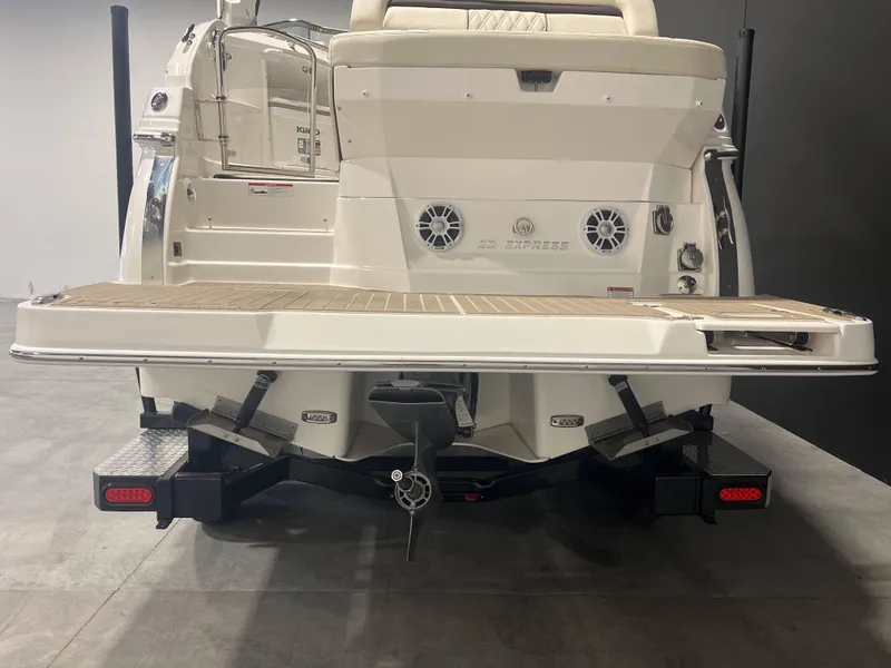 Slide: The Image of Regal 28 Express 2024 - 18