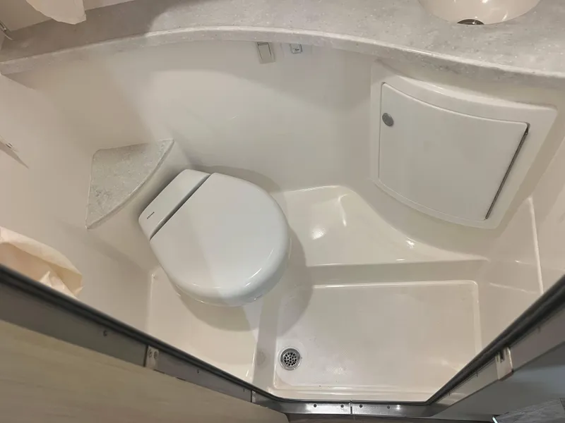 Slide: The Image of Regal 28 Express 2024 - 19