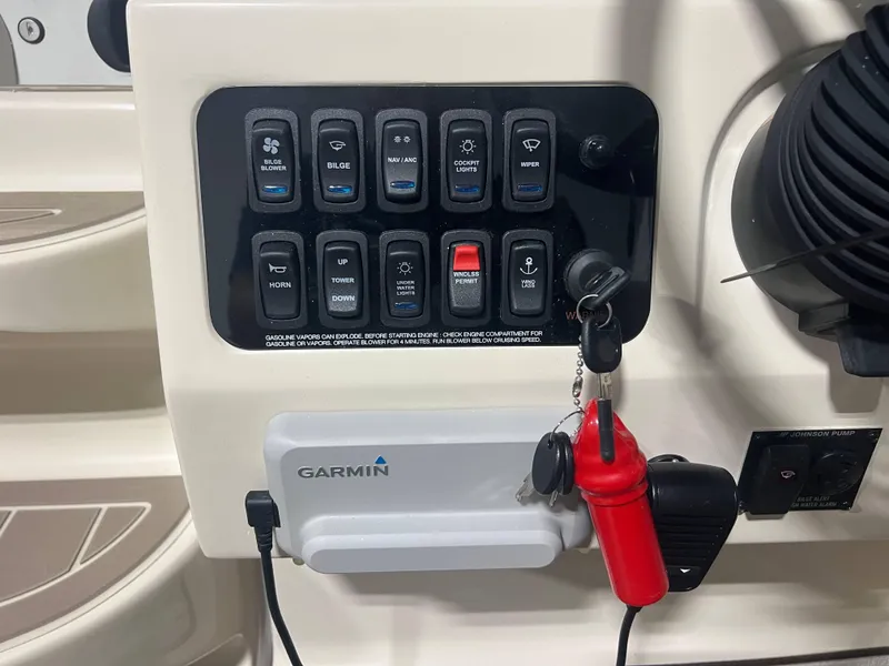 Slide: The Image of Regal 28 Express 2024 - 33