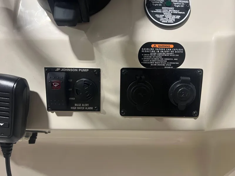 Slide: The Image of Regal 28 Express 2024 - 39