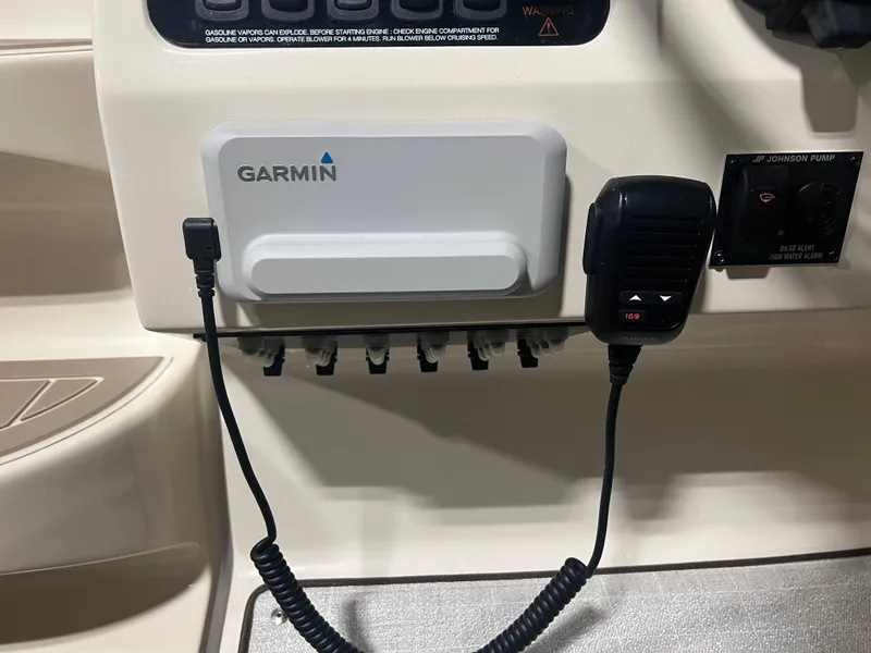 Slide: The Image of Regal 28 Express 2024 - 40