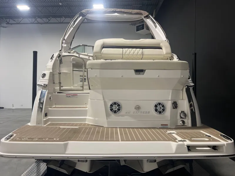 Slide: The Image of Regal 28 Express 2024 - 5