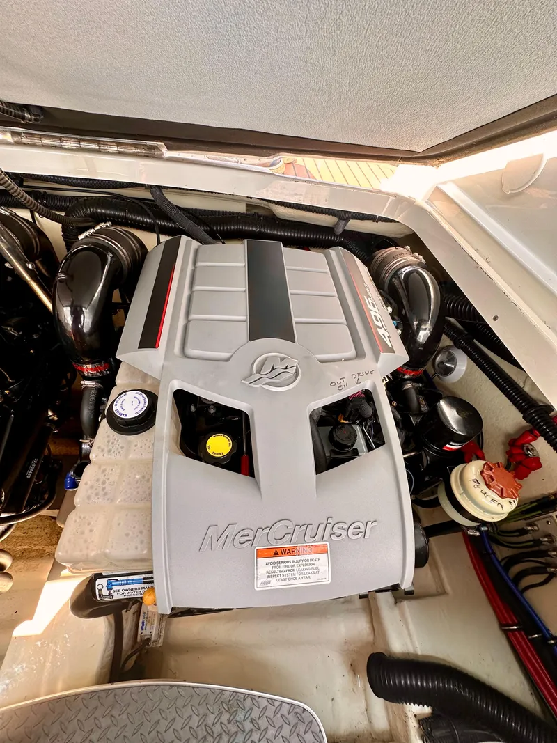Slide: The Image of 2008 Formula 310 Bowrider engine compartment with MerCruiser engine. - 22