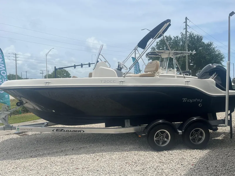 The Image of 2022 Bayliner Trophy T20CC boat on EZ Loader trailer. - 0