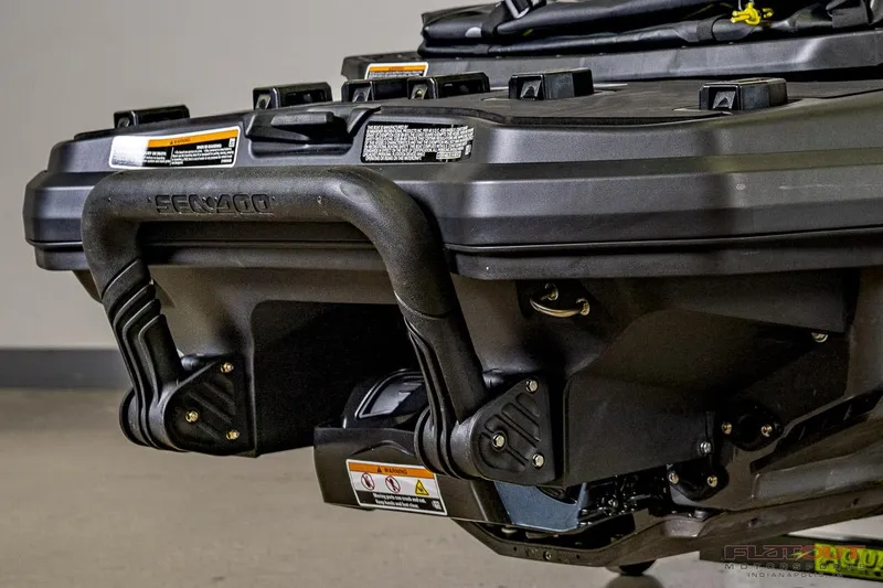 Slide: The Image of 2024 Sea-Doo EXPLORER PRO 170 TECH PACKAGE rear view, close-up of the hull and tow hook. - 6