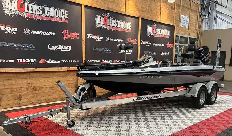 Slide: The Image of 2015 Ranger Z118C boat on trailer at Anglers Choice showroom. - 4