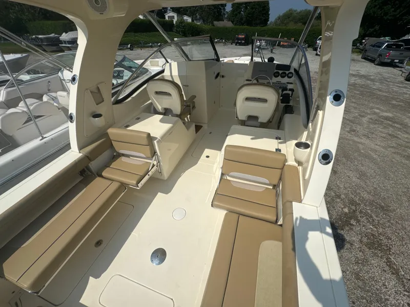 Slide: The Image of Scout 275 Dorado 2014 - 53