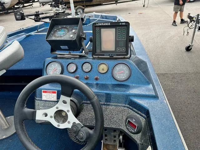 Slide: The Image of Norris Craft 1900XL VEE 1985 - 9