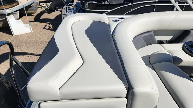 Slide: The Image of Image 33 - 33