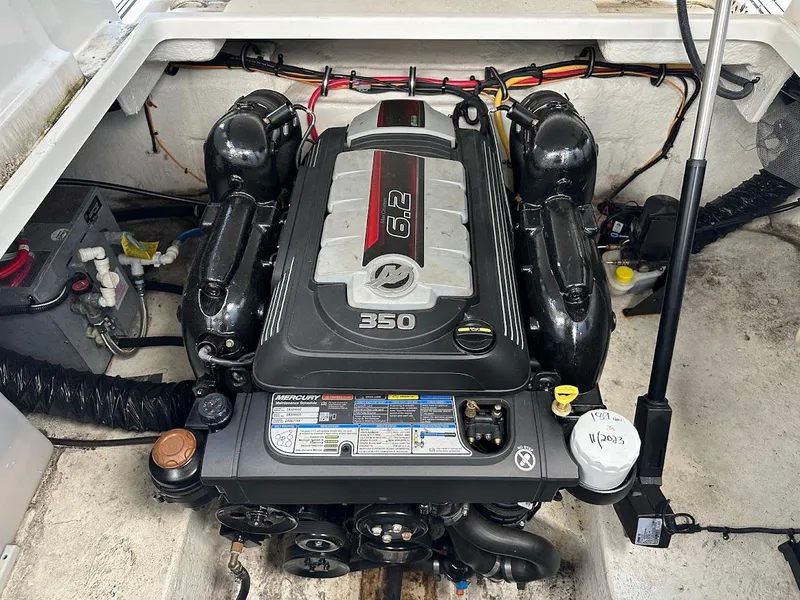 Slide: The Image of 2019 Monterey 295 SY boat engine, 6.2L, 350 horsepower, detailed view. - 23