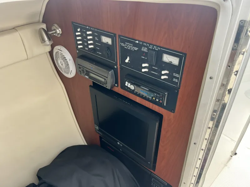 Slide: The Image of Monterey 318SSX Super Sport 2007 - 8