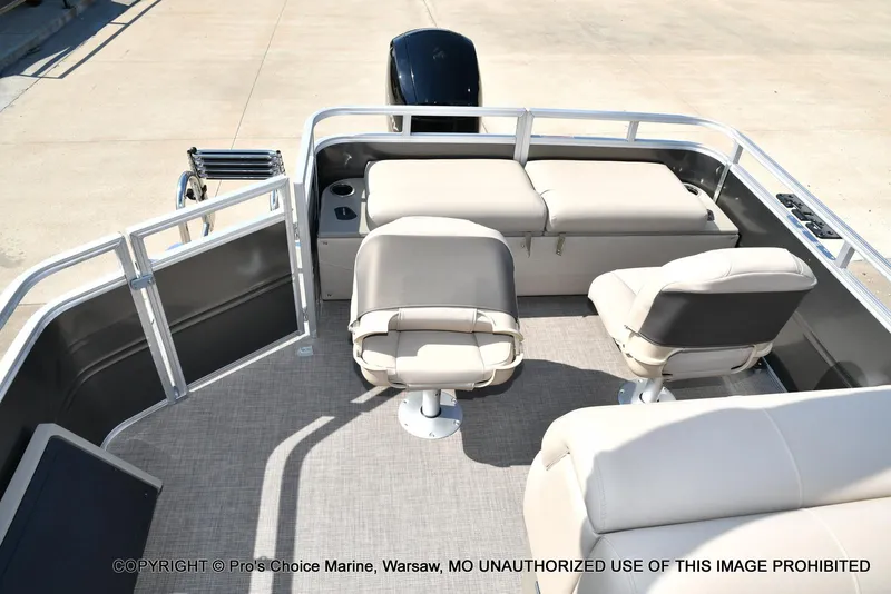 Slide: The Image of Sun Tracker FISHIN' BARGE 22 DLX w/150HP Mercury 4 Stroke 2025 - 11