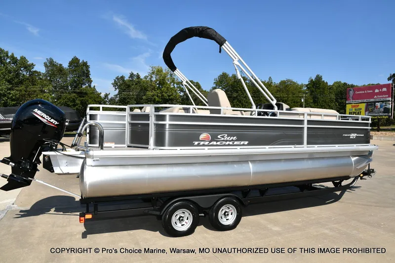 Slide: The Image of Sun Tracker FISHIN' BARGE 22 DLX w/150HP Mercury 4 Stroke 2025 - 13
